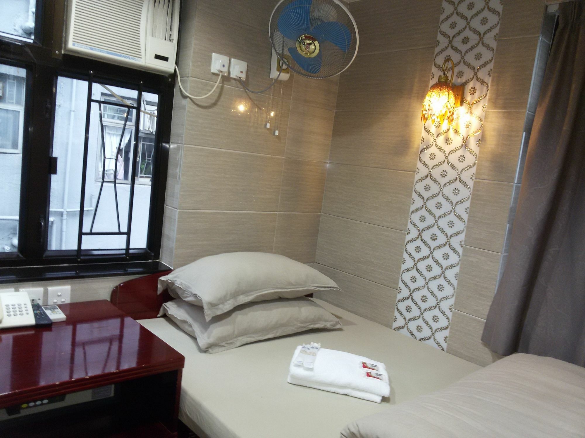 Hotel Aashiana à Kowloon  Extérieur photo
