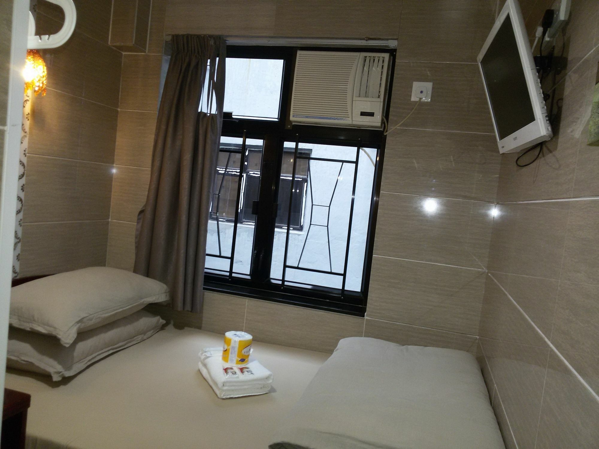 Hotel Aashiana à Kowloon  Extérieur photo