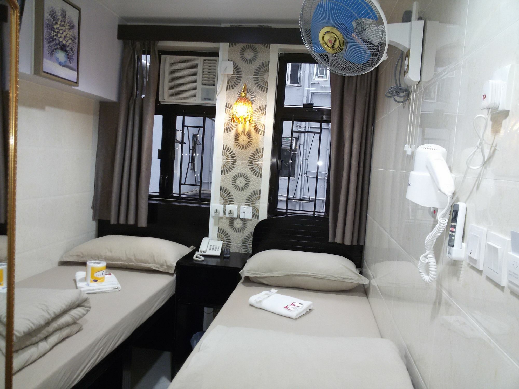 Hotel Aashiana à Kowloon  Extérieur photo