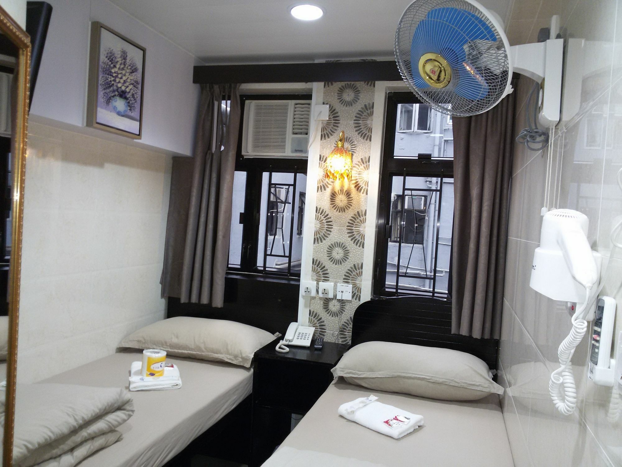 Hotel Aashiana à Kowloon  Extérieur photo