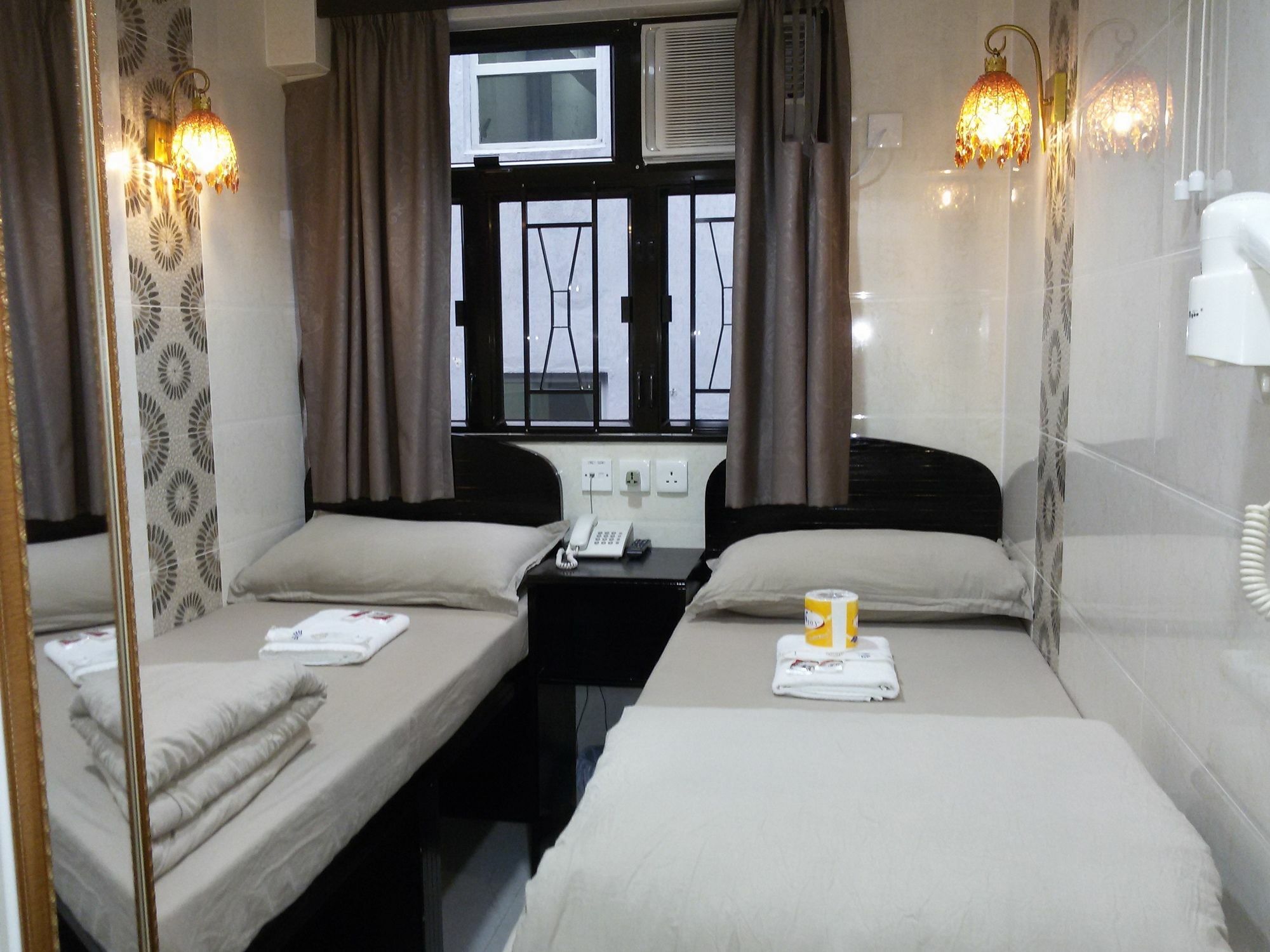 Hotel Aashiana à Kowloon  Extérieur photo