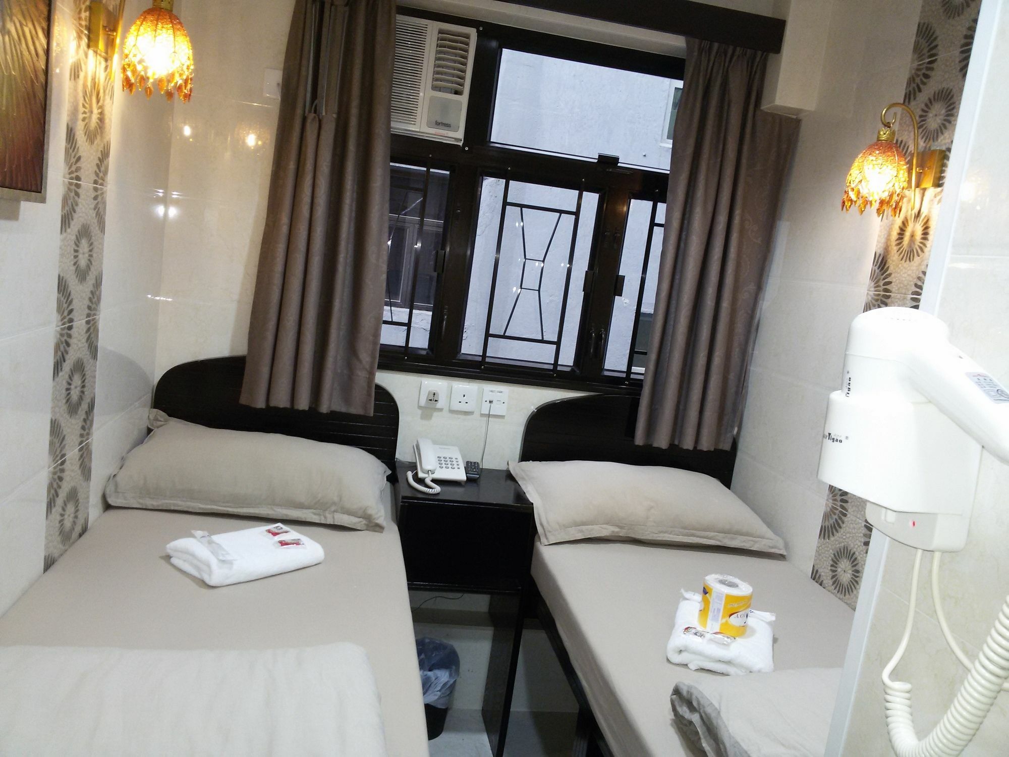 Hotel Aashiana à Kowloon  Extérieur photo